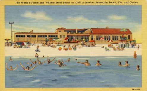 White sand beach in Pensacola, Florida