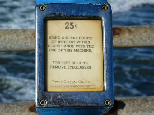 Telescope Instructions plaque on the Oceanside Pier